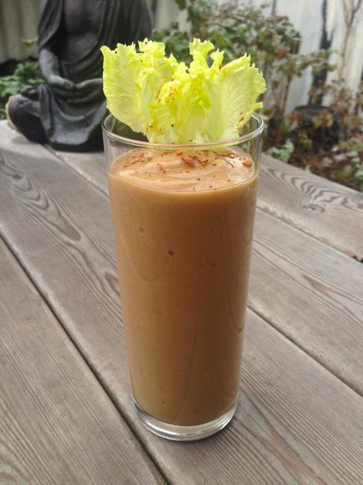 Æble - banan - johannesbrød - smoothie