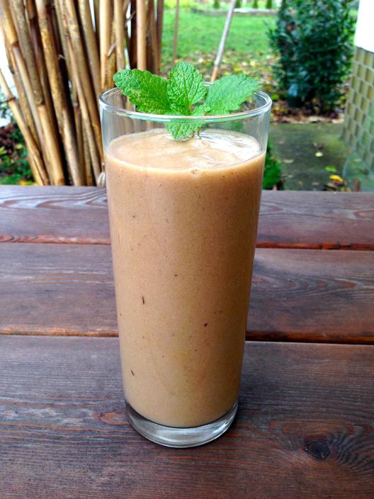 Banana - päärynä - smoothie