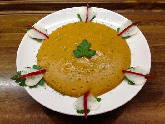 Orange - æble - persille - suppe