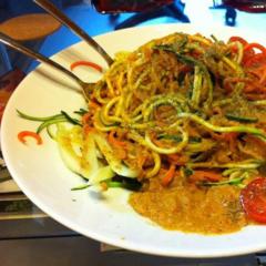 Zucchini-gulerod-paprika spaghetti ^ _ ^